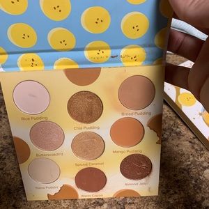Eyeshadow Palette